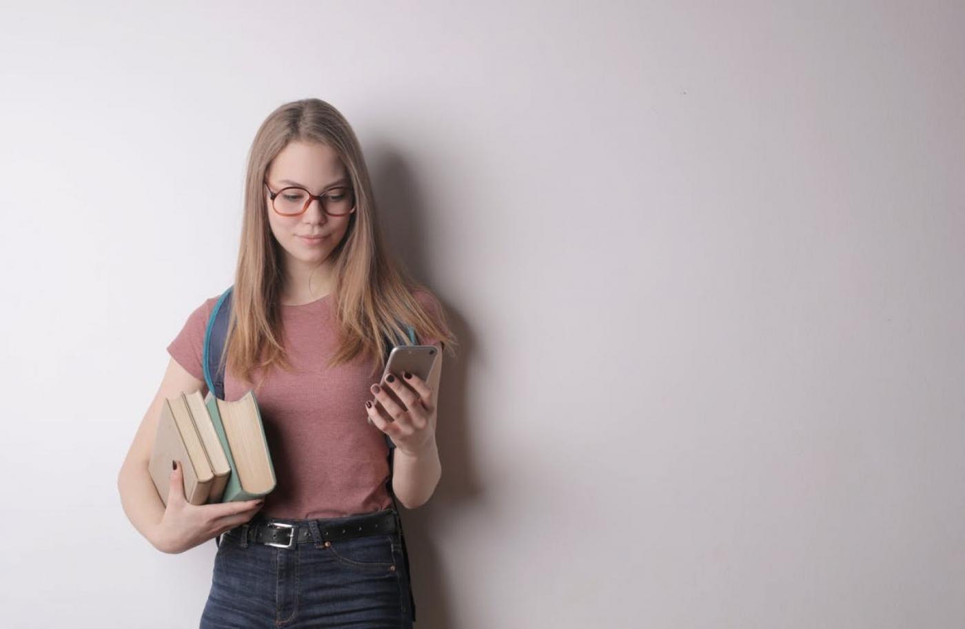 Внимание! Новая услуга – продление срока пользования литературой онлайн